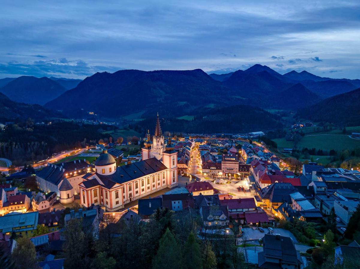 Hideaway Hotel Montestyria Chalets & Suiten Mariazell Buitenkant foto